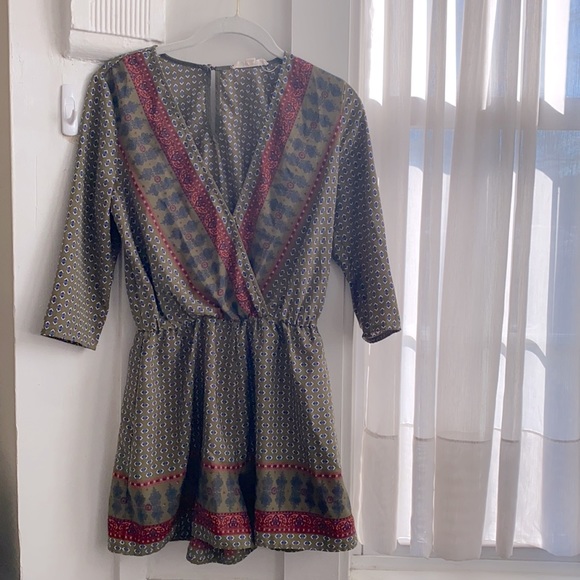 ILLA ILLA Printed V Neck 3/4 Sleeve Romper Size S - Picture 6 of 9